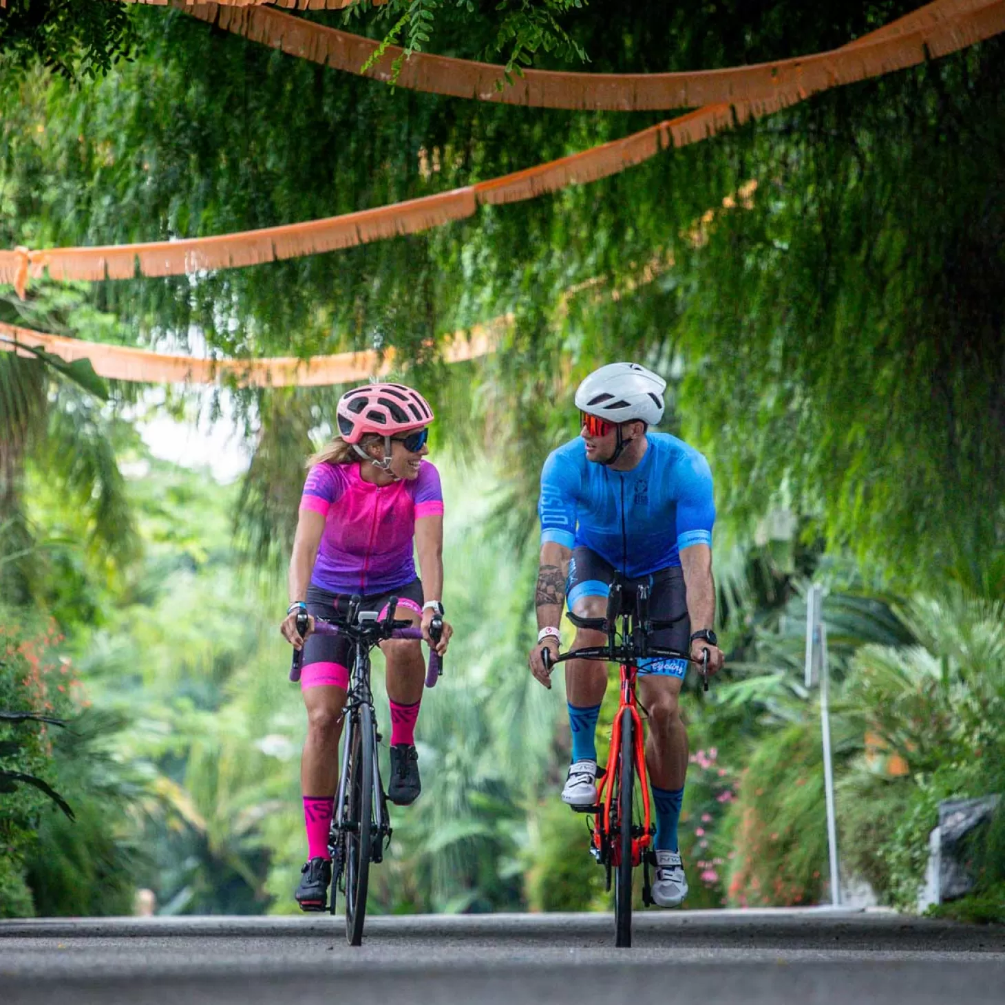 Hot Maillot de ciclismo manga corta mujer - Fluo Blue (Outlet) Mujer Maillots De Ciclismo Para Mujeres